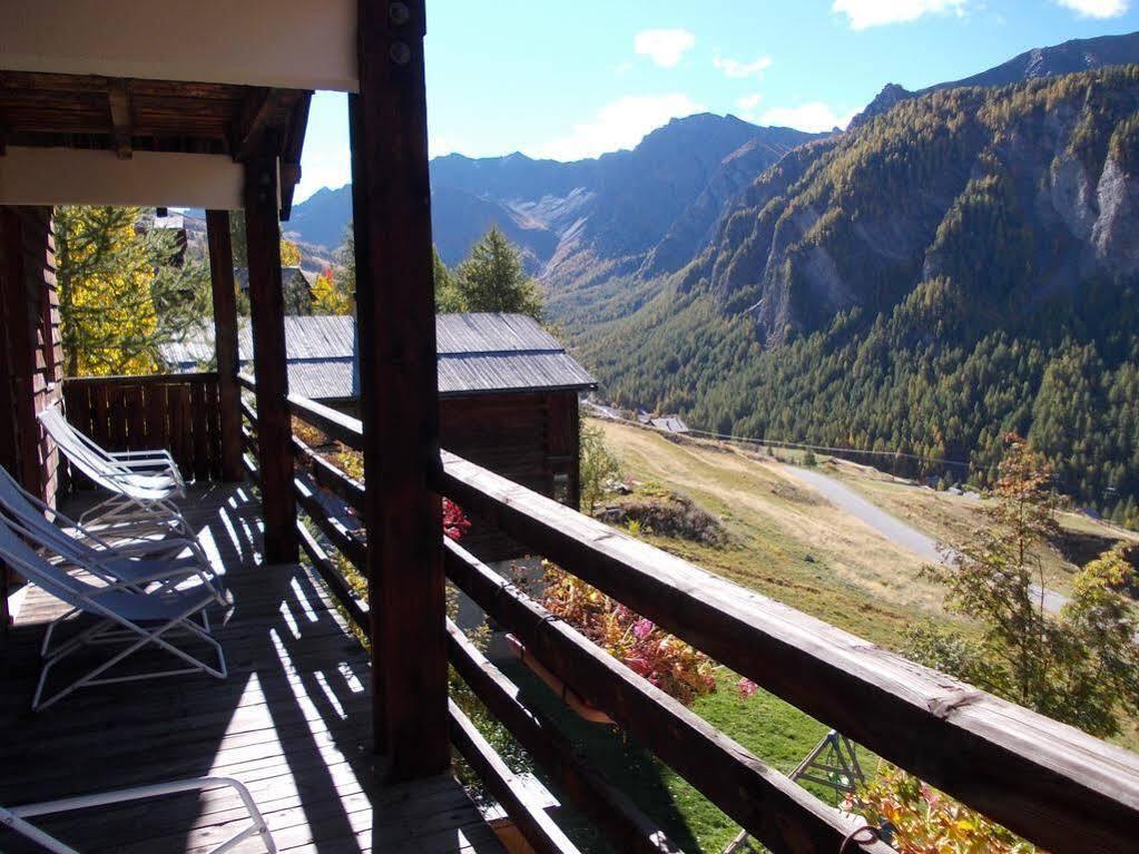 Le Grand Tetras Hotell Saint-Vérand Eksteriør bilde